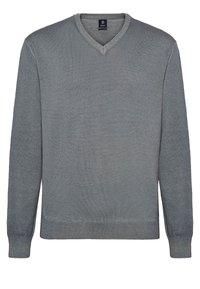 Světlě šedý svetr s výstřihem do V, dlouhými rukávy, žebrovanými manžetami a lemem, vyrobený z strukturované látky. Na límci má štítek s písmenem B.