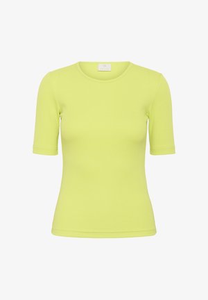 Top verde deschis, ajustat, cu mâneci scurte și margine ondulată, cu decolteu rotund și etichetă de brand în interiorul gulerului.