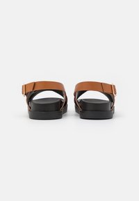 ONLY SHOES ONLMINNIE  - Sandálias - cognac