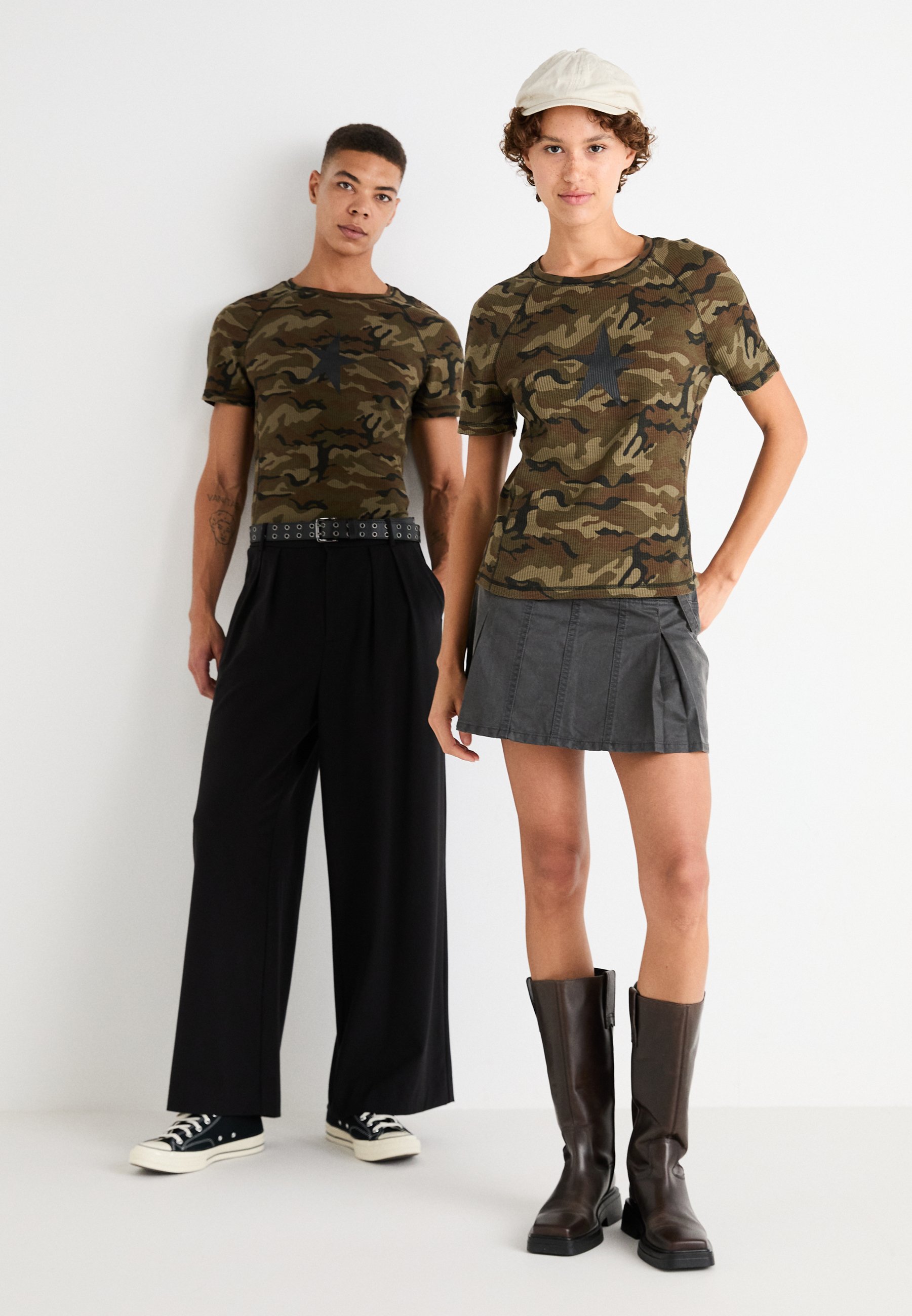 Jaded London CAMO STARSTRUCK TEE UNISEX - Print T-shirt