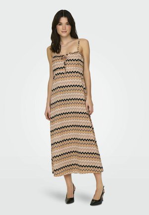 ONLY GEMUSTERTES TRÄGER - Vestido informal - inca gold