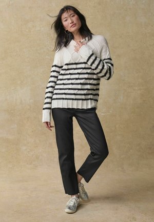 Next, CREW NECK CABLE  - Striktrøje - black white stripe