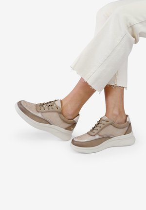 Bosanova Trainers - beige