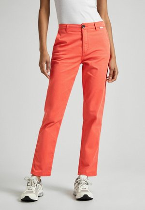 Pepe Jeans TRACY - Pantalones - crispy red