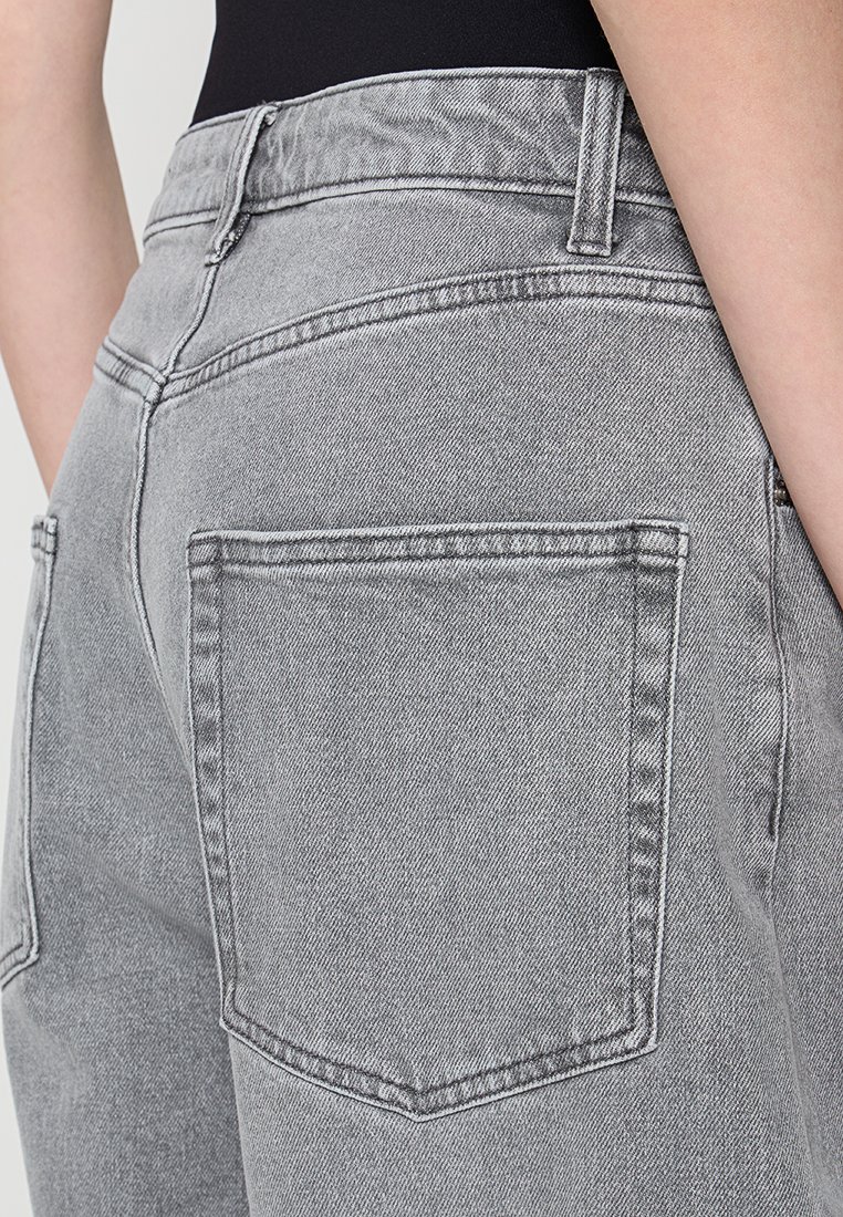 ONLANNA LOOSE FIT