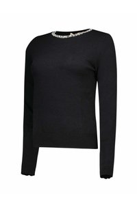 Maglione nero a maniche lunghe in tessuto a maglia. Presenta uno scollo arrotondato con perline decorative lungo il colletto. Design semplice e aderente.