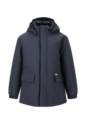 Marinblå vandtæt jakke med hætte, udstyret med lynlås foran, to store påsyede lommer og elastiske manchetter for justerbar pasform. Glat tekstur.