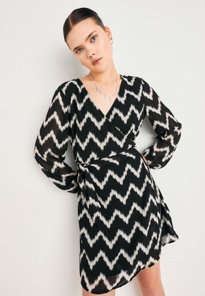 ONLY ONLZANDELLA LIFE WRAP DRESS - Φόρεμα ημέρας - black