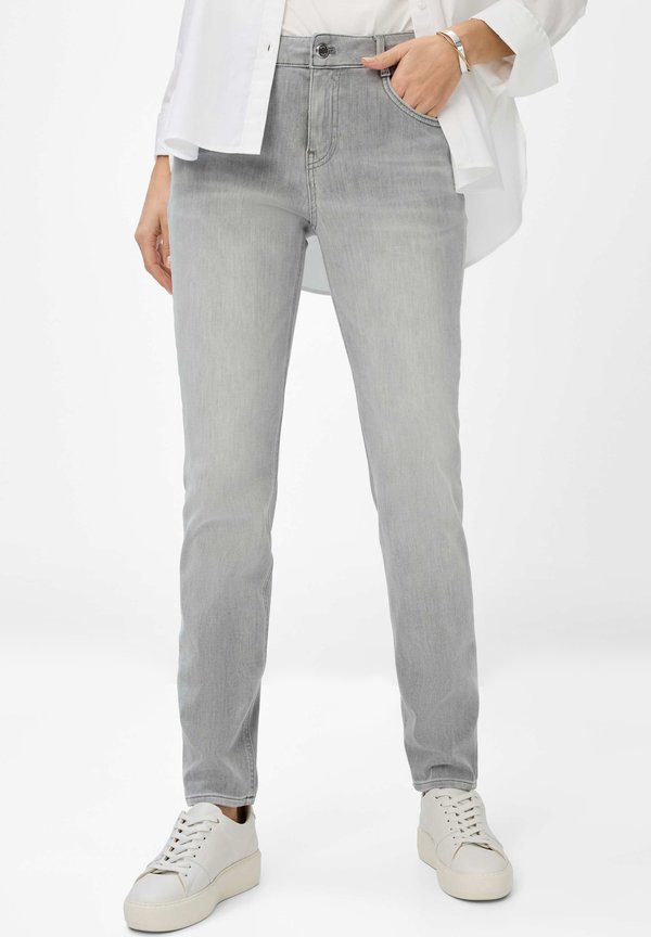 STYLE SHAKIRA - Jeans Slim Fit