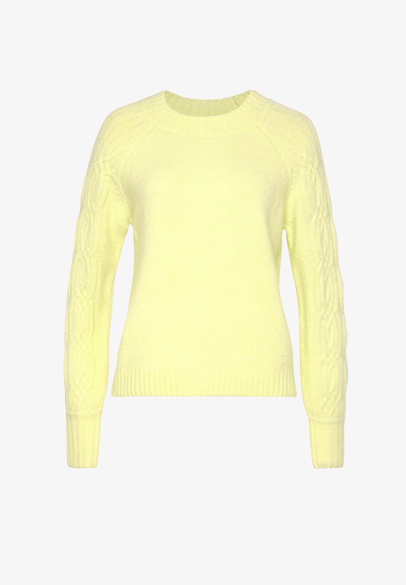 Hellgelber Strickpullover mit rundem Ausschnitt, Kabelstrickmuster an den Ärmeln sowie gerippten Bündchen und Saum. Weiche Textur, leichtes Design.