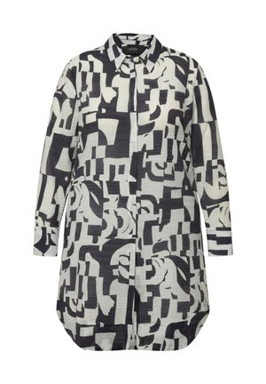 Gekleed overhemdjurk in zwart-wit abstract patroon, lange mouwen, knoopsluiting en gebogen zoom, gemaakt van lichtgewicht stof.