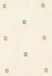 Tissu léger avec un fond crème et un motif géométrique de formes hexagonales en beige et bleu clair, régulièrement espacées.