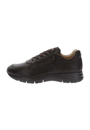 Scarpa casual in pelle marrone scuro con lacci anteriori, cerniera laterale, collo imbottito e suola in gomma segmentata, mostrata di lato su sfondo bianco.