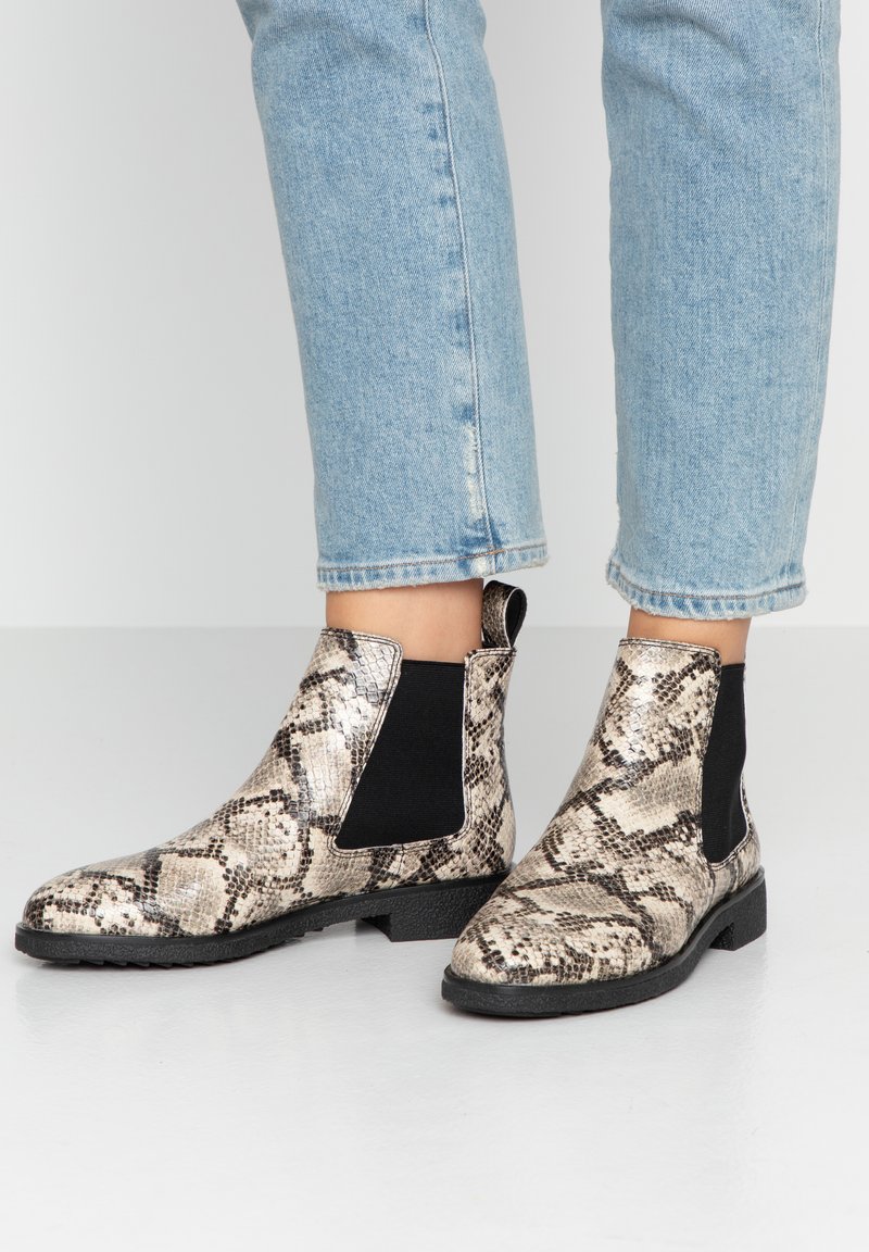 Clarks GRIFFIN PLAZA - Ankle Boot - beige