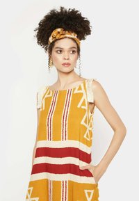 Be Sunset STILOSO - Vestito lungo - saffron