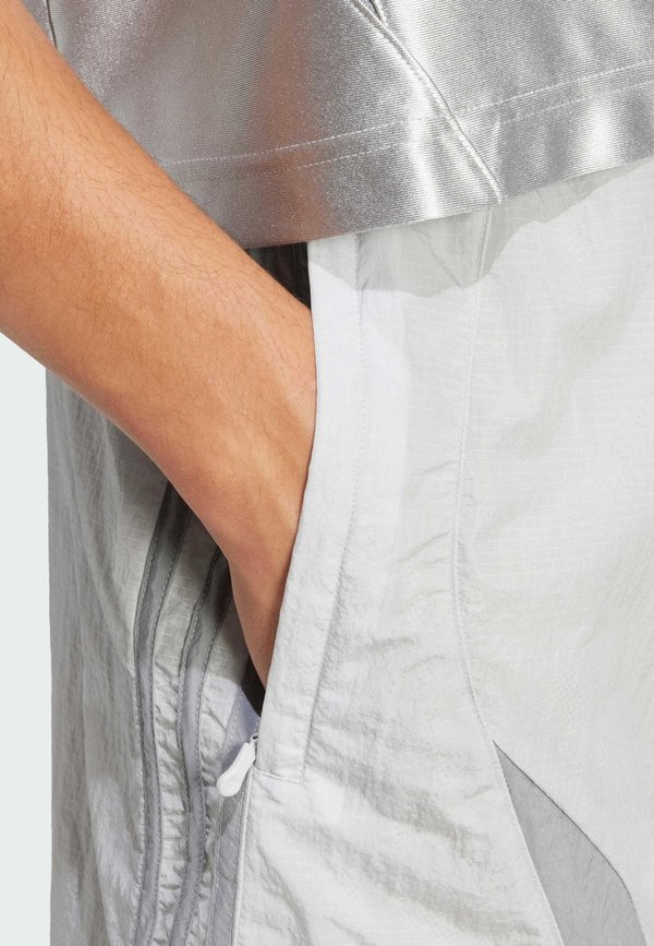 ADICOLOR 2000S - Shorts4