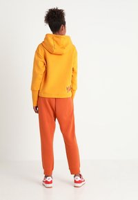 Nike Sportswear Luvtröja - yellow