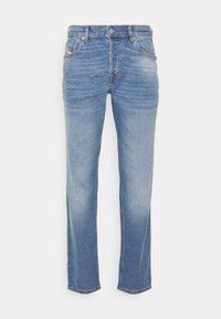 Světle modré džíny z denimu s přímým střihem, pěti kapsami, prošitými detaily a jemným přelivem barvy. Mají knoflíkovou a zipovou zapínání.