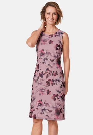 Blumenkleid in Pink- undLila-Tönen, ärmellos mit einer taillierten Silhouette, ausgestattet mit einem aquarellähnlichen Druck und einer glatten Stofftextur.