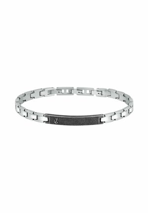 Bracciale in tono argento con link intrecciati, caratterizzato da una piastra centrale nera testurizzata accentuata da piccoli dettagli in argento.