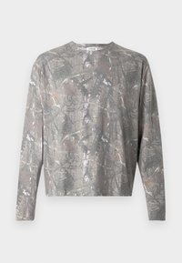 Valitud, multi-coloured