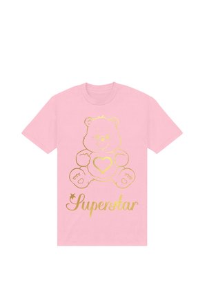 Lyserød bomulds T-shirt med en gylden kontur af en bjørn med et hjerte og ordet "Superstar" nedenfor. Korte ærmer og standard pasform.
