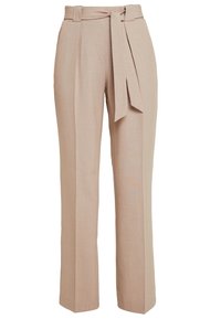 Beige hoge taille tailleurbroeken met plooien aan de voorkant en een bijpassende stoffen riem die om de taille is geknoopt.