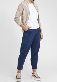Oxmo Kofta - beige