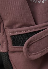 EN FANT Fingervantar - rose taupe