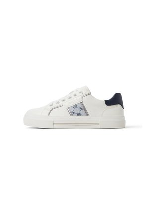 ONIRASEAN - Matalavartiset tennarit - white combo