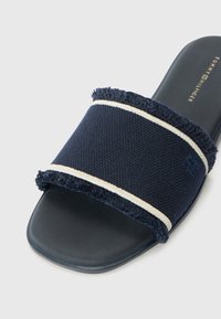 Thumbnail Image 6