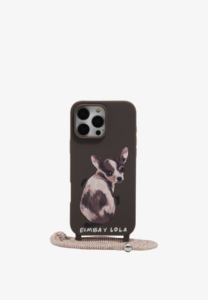 Ciemnobrązowe etui na telefon z namalowanym małym psem patrzącym do tyłu oraz napisem "BIMBA Y LOLA" na dole, przymocowane do beżowego paska.
