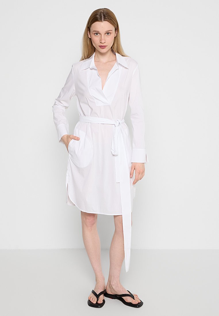 Emporio Armani Jurk wit