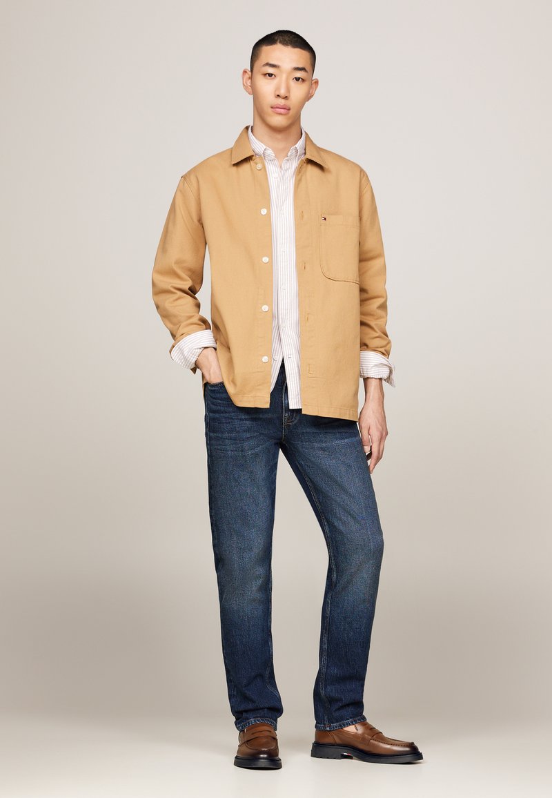 Tommy Hilfiger LIGHT HILFIGER LOAFER - Įmautiniai batai - winter cognac