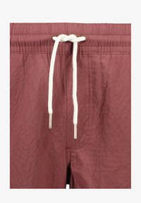 Unselected, burgundy