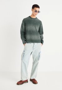 Abercrombie & Fitch WARM HANDED OVERSIZED  - Stickad tröja - green spacedye