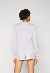 New Balance ATHLETICS LONG SLEEVE - Hosszú ujjú felső - taro heather