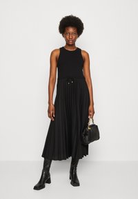 Tommy Hilfiger TANK PLEATED DRESS - Dnevna haljina - black