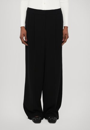 PLEATED WIDE LEG PANT - Pantaloni - black