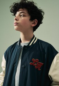 Next VARSITY REGULAR FIT - Bombera - navy