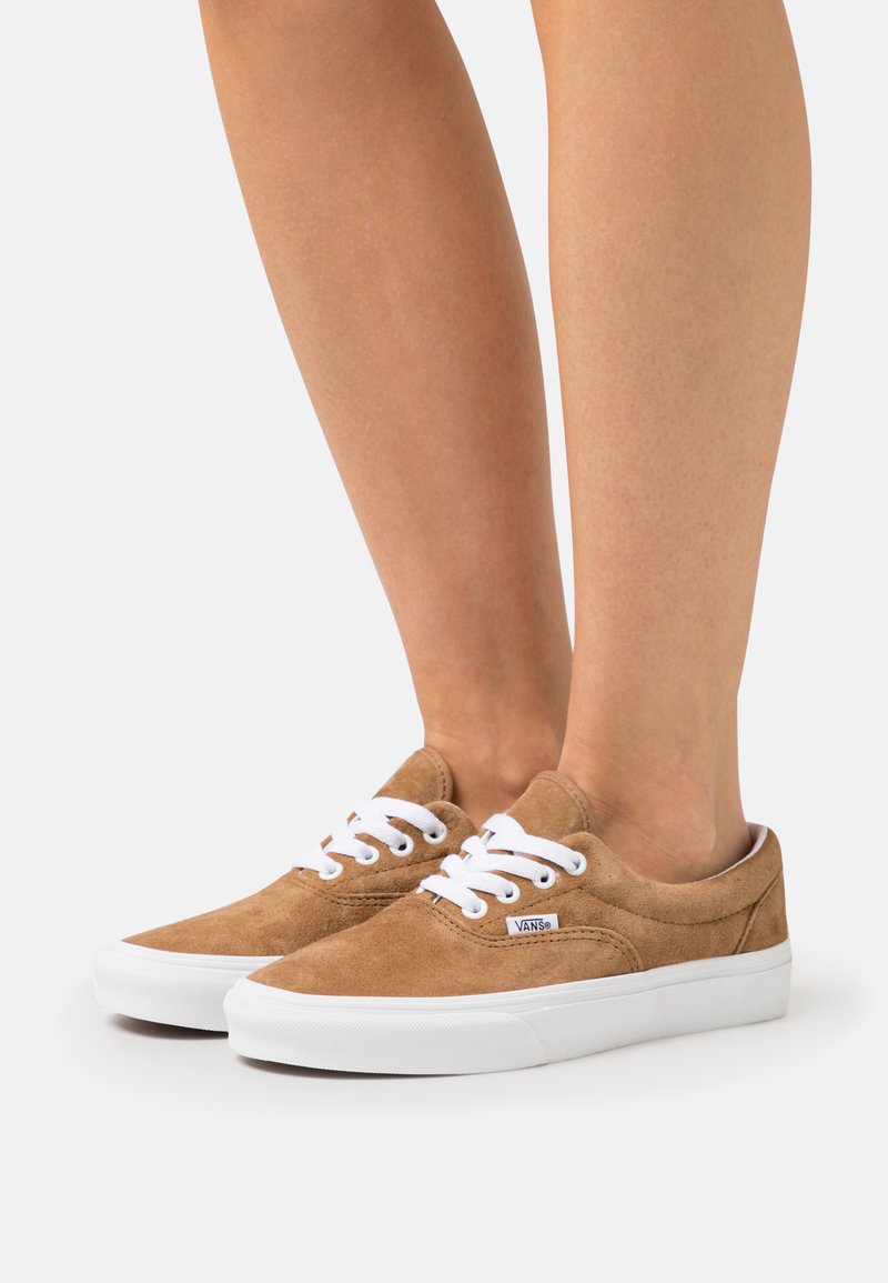 Vans - ERA UNISEX - Skate shoes - tobacco brown, Enlarge