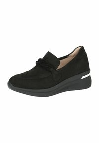 Fekete velúr slip-on cipők alacsony wedges talppal, dekoratív lánc díszítéssel és sima belső béléssel.