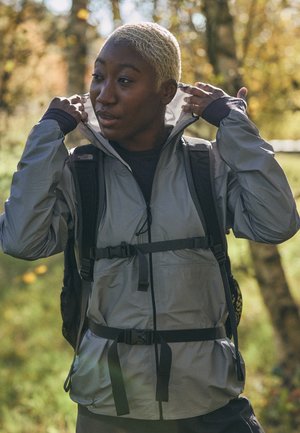 GUIDE HYPER - Hardshell jacket - monument