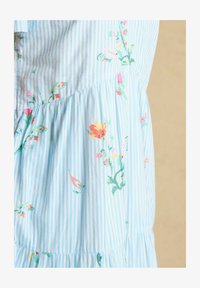 Non selezionato, blue floral