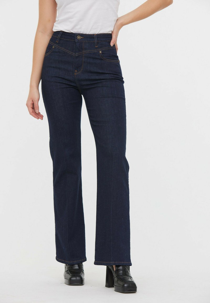 Lee Cooper JILIANE Flared Jeans bleu/blauw denim/bluedenim Zalando.be