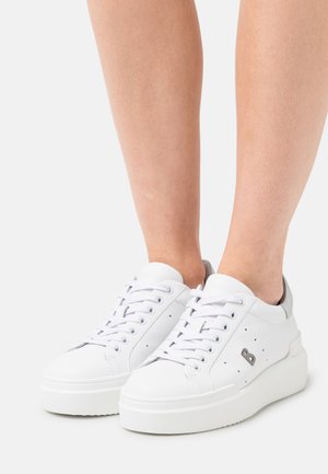 HOLLYWOOD - Trainers - white/silver