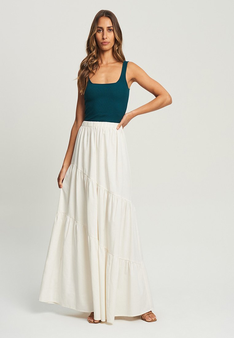 TUSSAH Top donkergroen