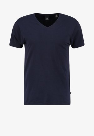 Granatowa koszulka typu V-neck wykonana z gładkiej bawełny, z krótkimi rękawami i prostym wykończeniem. Brak widocznych wzorów lub akcentów.