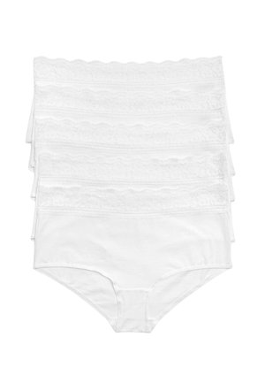 Pila di cinque slip donna bianchi a vita alta con fascia in pizzo larga e fondo in tessuto liscio.