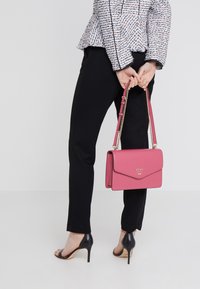 DKNY Borsa a tracolla - pink